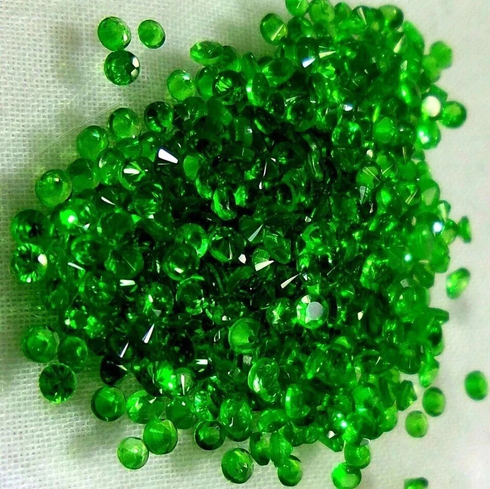 Natural Green Emerald Round Cut 2 MM 100 pcs Loose Gemstone GIE Certified