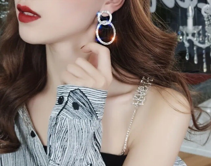 Silver Rhinestone Double Circle Hollowed Dangle Hoop Stud Glamour Earrings