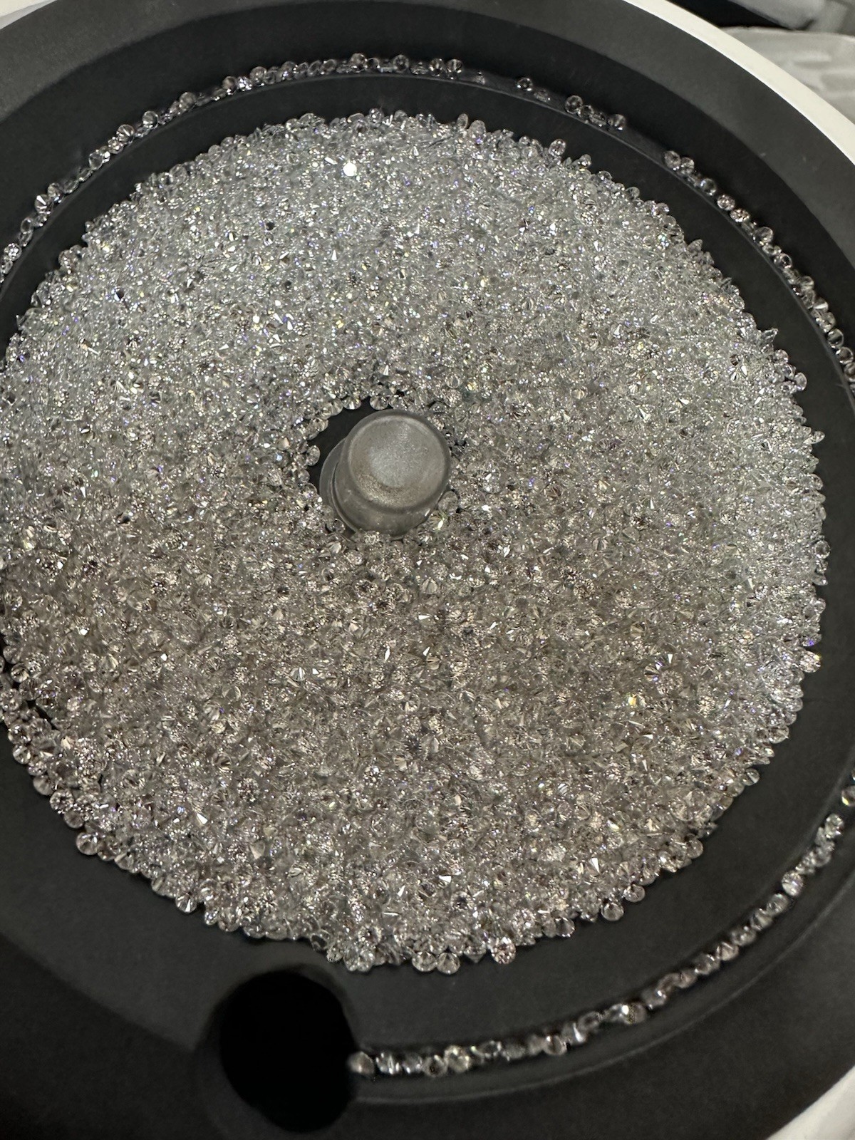 Lab Diamond Round Loose VVS2-SI1 D-E-F Melee 1.6mm-1.8mm HPHT 1.0ct lot