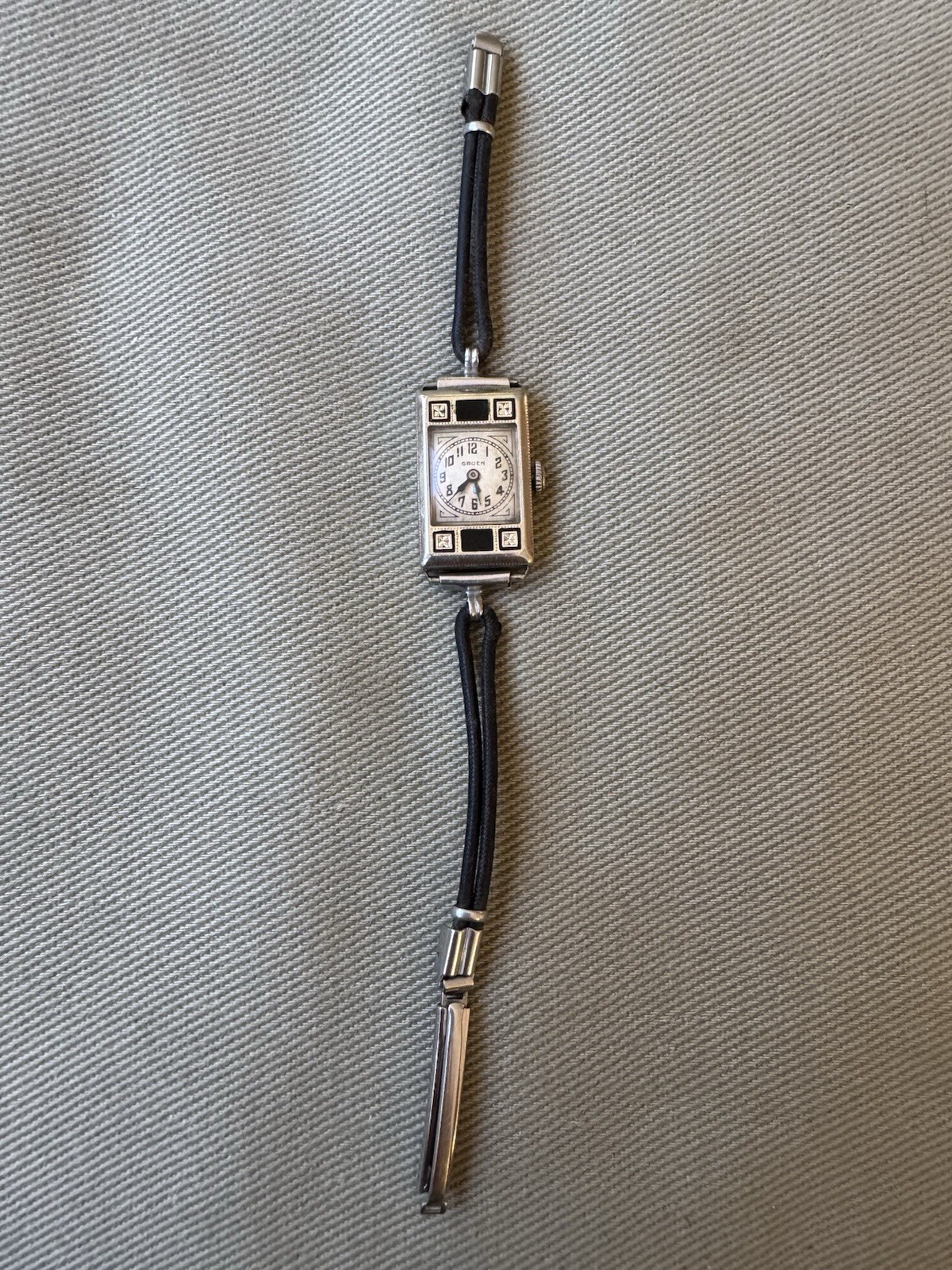 14K Art Deco 1920’s – 30’s Gruen Ladies White Gold Watch – Runs Well – 6 Grams