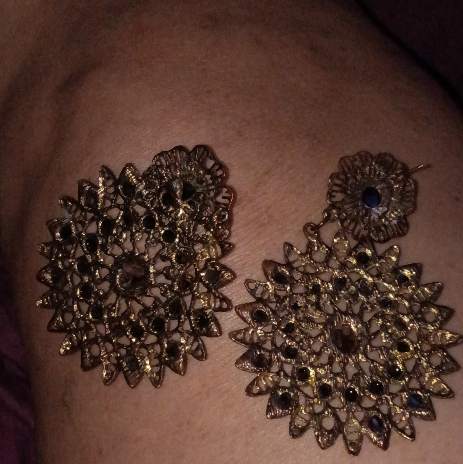 Gold Tone Flower Dangle Drop Earrings Brown Teardrop Crystal Post