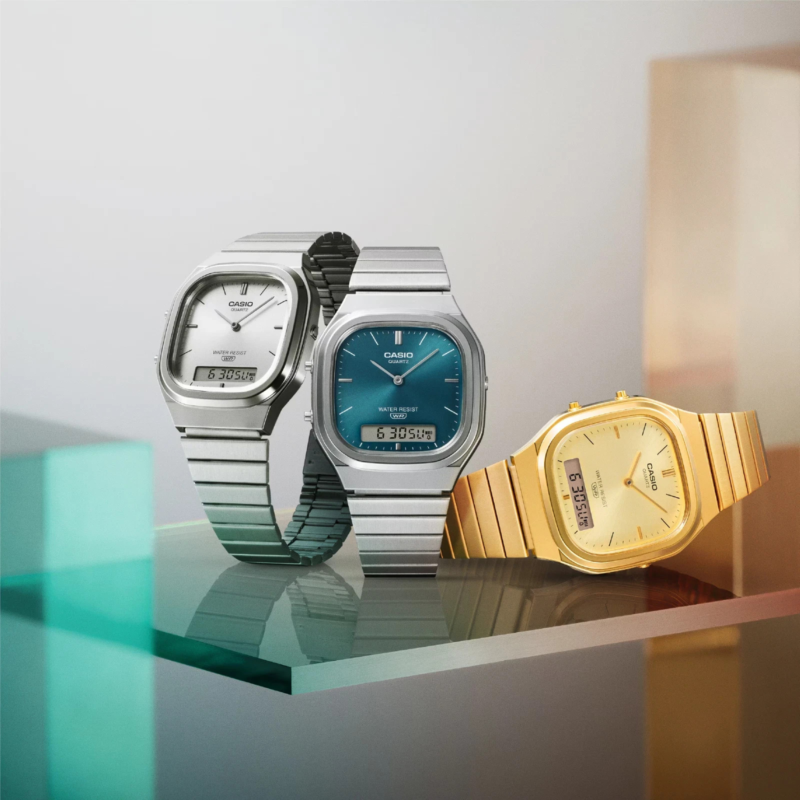 Casio AQ240EG-9A Vintage Analog Digital Watch Gold Tone Stainless Steel NEW