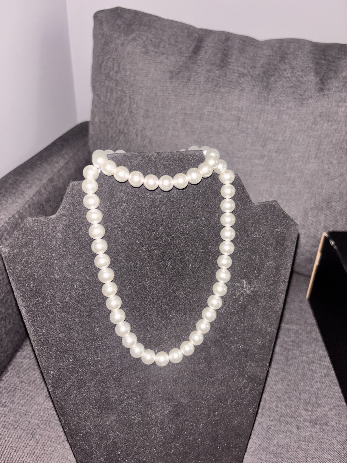 White Simulated Imitation Pearl Round Beaded Necklace Ball/Bead Chain Style