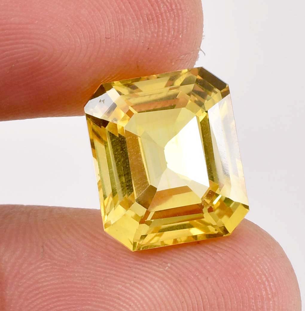 AAA+ Flawless 16 x 14 mm Natural Yellow Sapphire Loose Gemstone GIT Certified