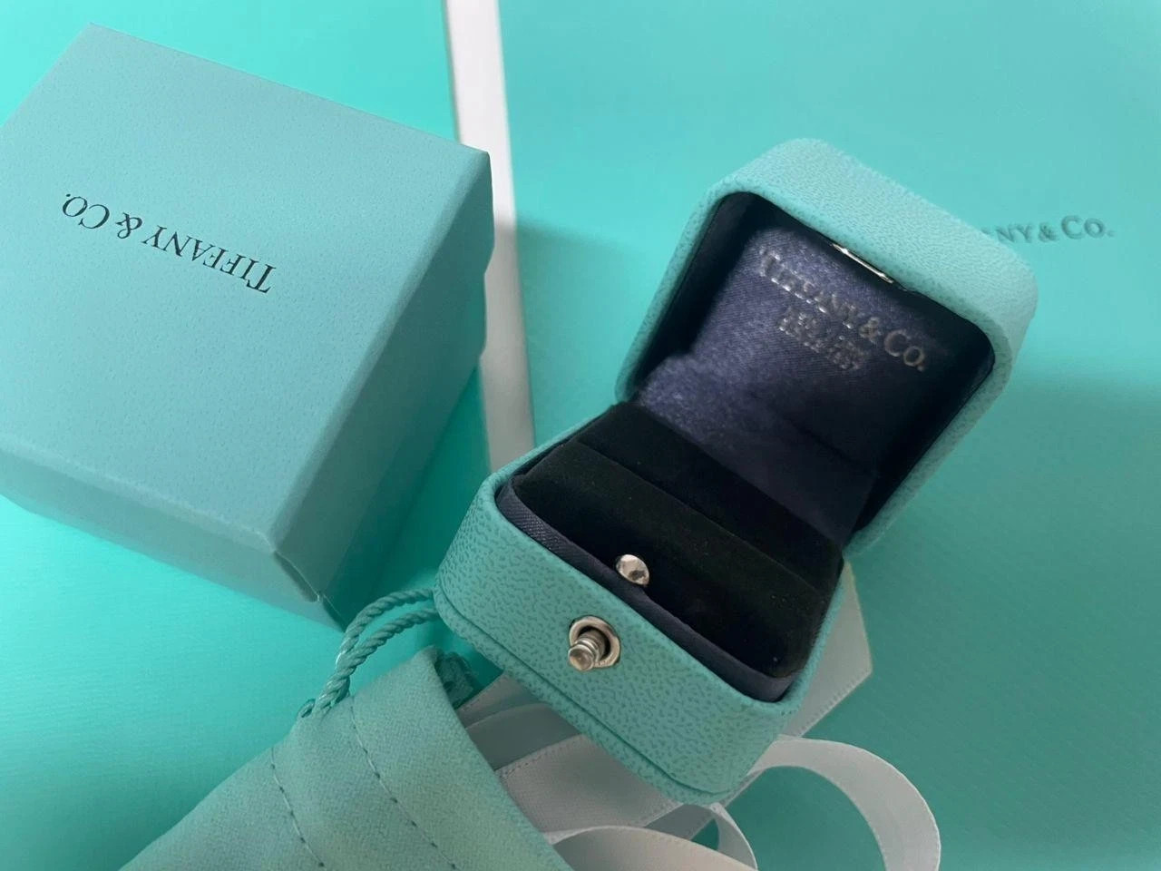 Tiffany & Co Engagement Ring Box + Outer Box + Pouch + Certificate + Folder +Bag