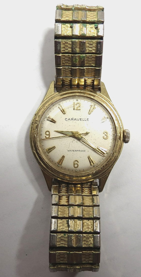 VINTAGE 1960 MENS CARAVELLE 11OAC WRISTWATCH 7’J MANUAL WIND GOLD TONE RUNS
