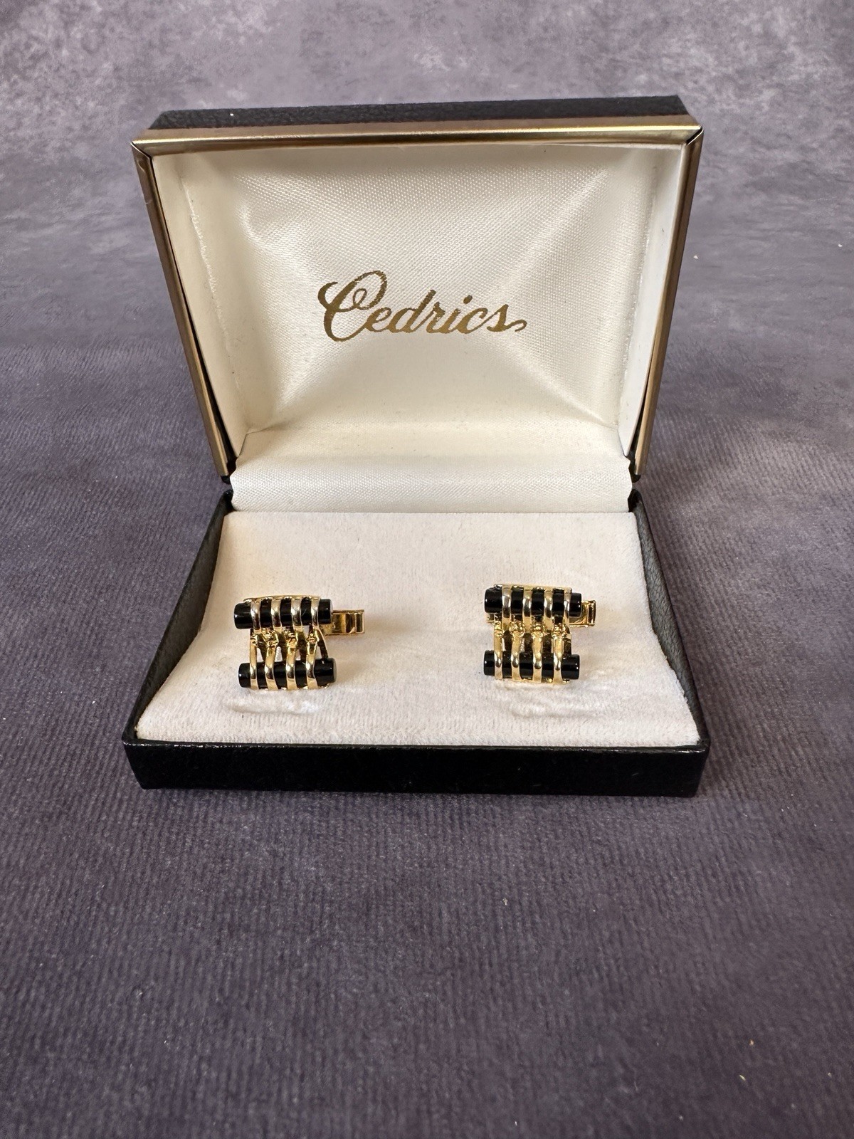 Beautiful Black and Gold Cufflinks from Cedrics of Minneapolis MN