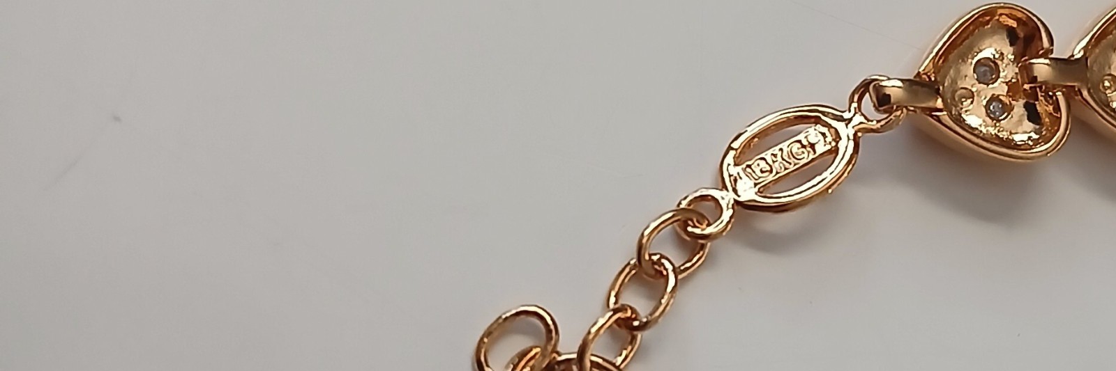 Womens 18k Yellow Gold Plated Diamond Hearts 7.5 inch Designer Bracelet