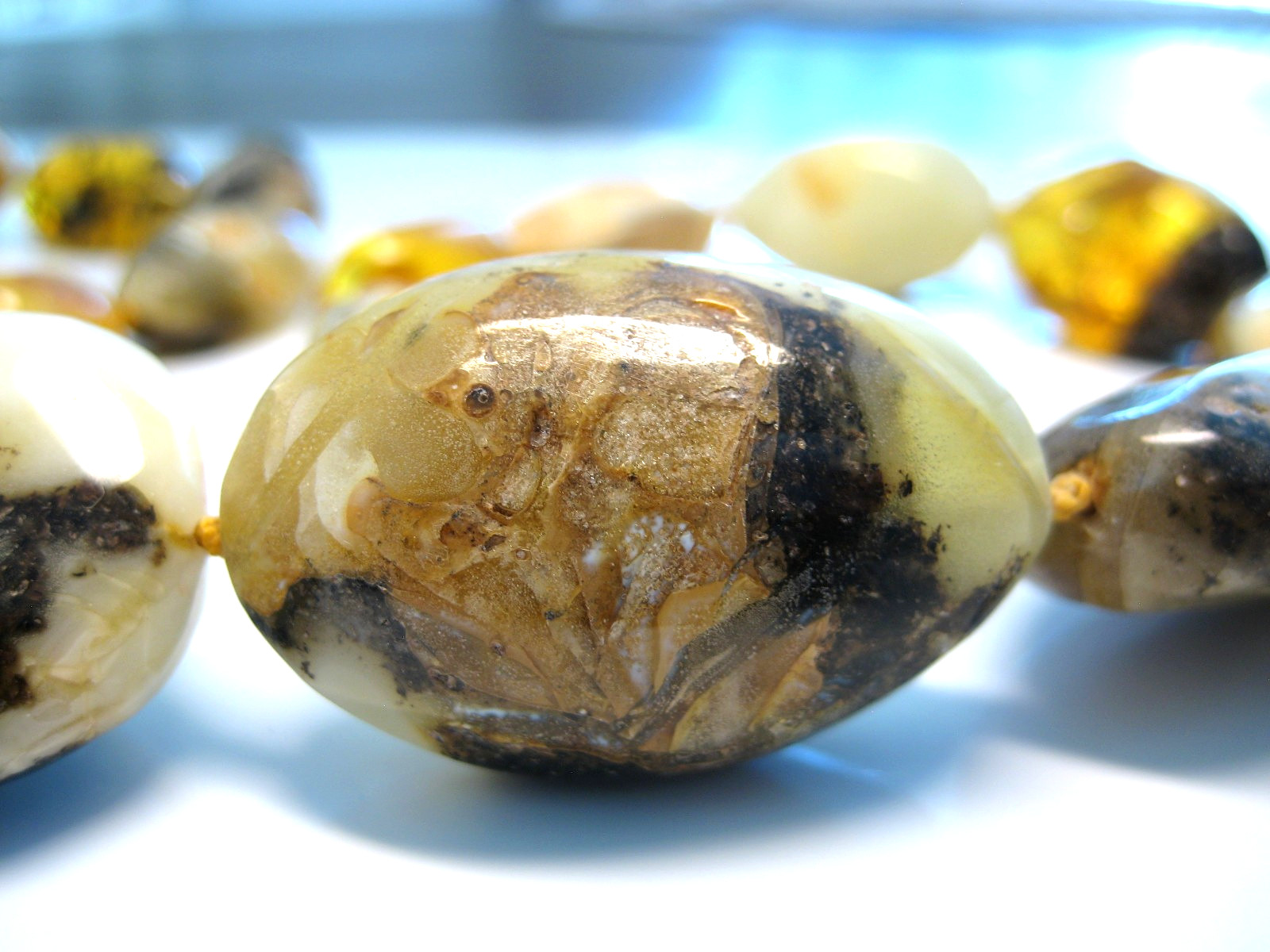 Genuine Huge Massive Amber Baltic Amber Necklace 76.2 grams 22.5 in !!!