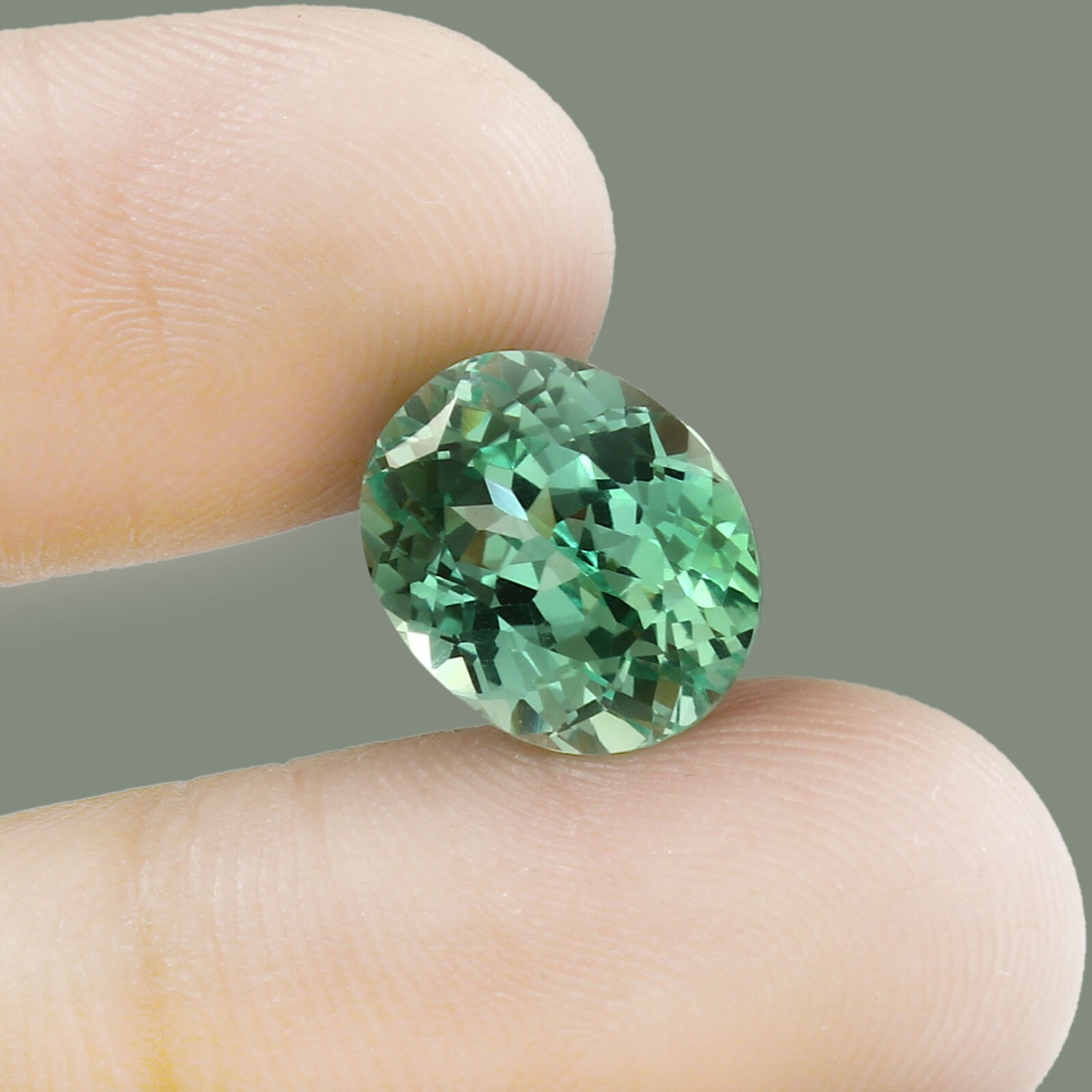 Extra Fine 12×10 MM Natural Green Ceylon Green Sapphire Loose Oval Gemstone Cut