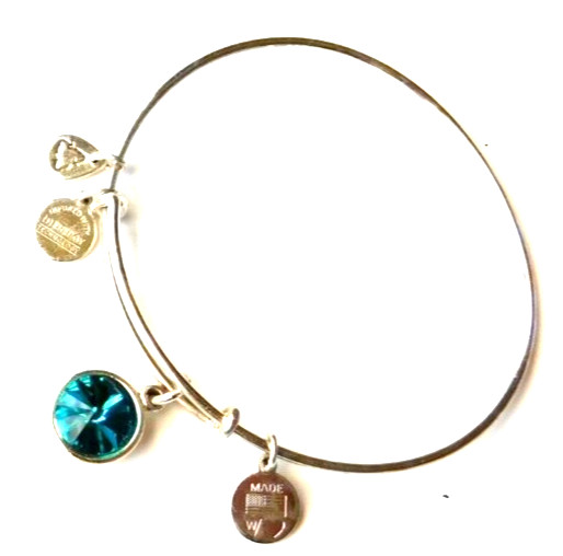 Alex A Turquoise Blue Swarovski Silver Round Charm Bangle Bracelet ✨️