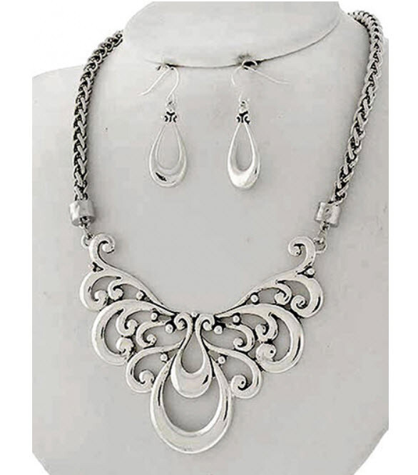 BRIGHTON BEACH Filigree Metal Necklace & Earring Set