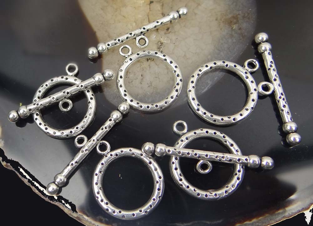 4 Sets Hammered Dots Antique Silver Pewter Disc Flat Round Toggle 21mm
