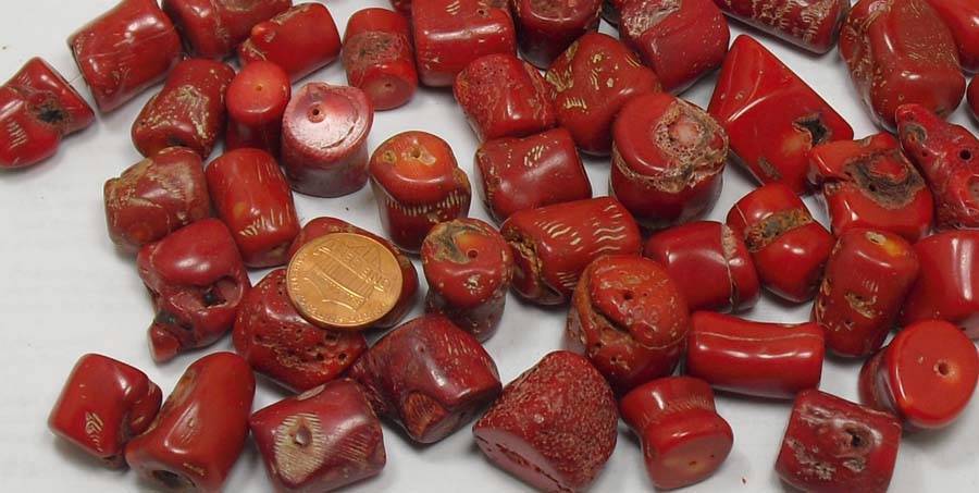 1/2 lbs predrilled dyed red sea coral nuggets /12mm-18mm diameter(T713-w8)