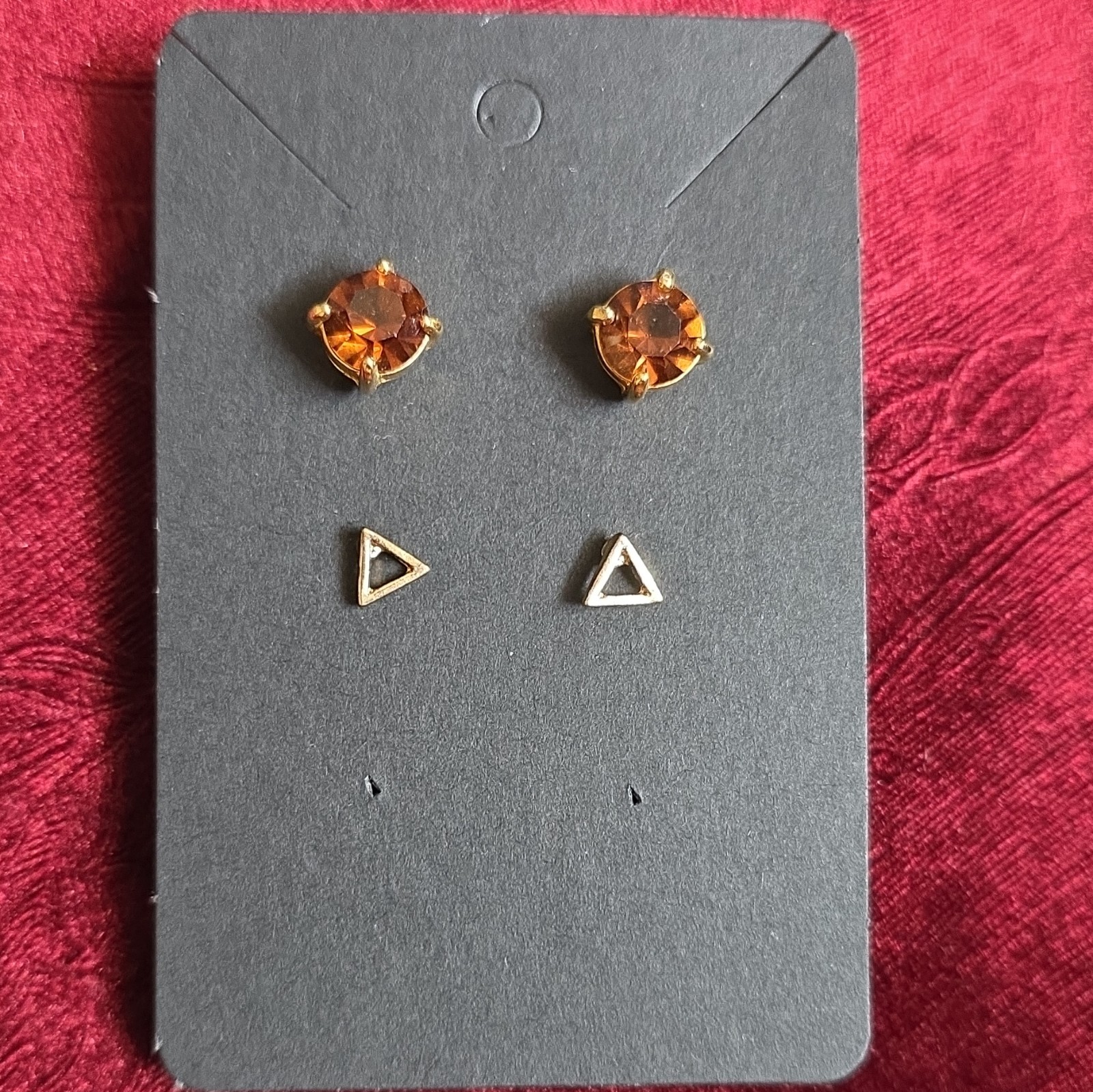 gold tone stud earrings 2 pair set orange crystal round & triangle