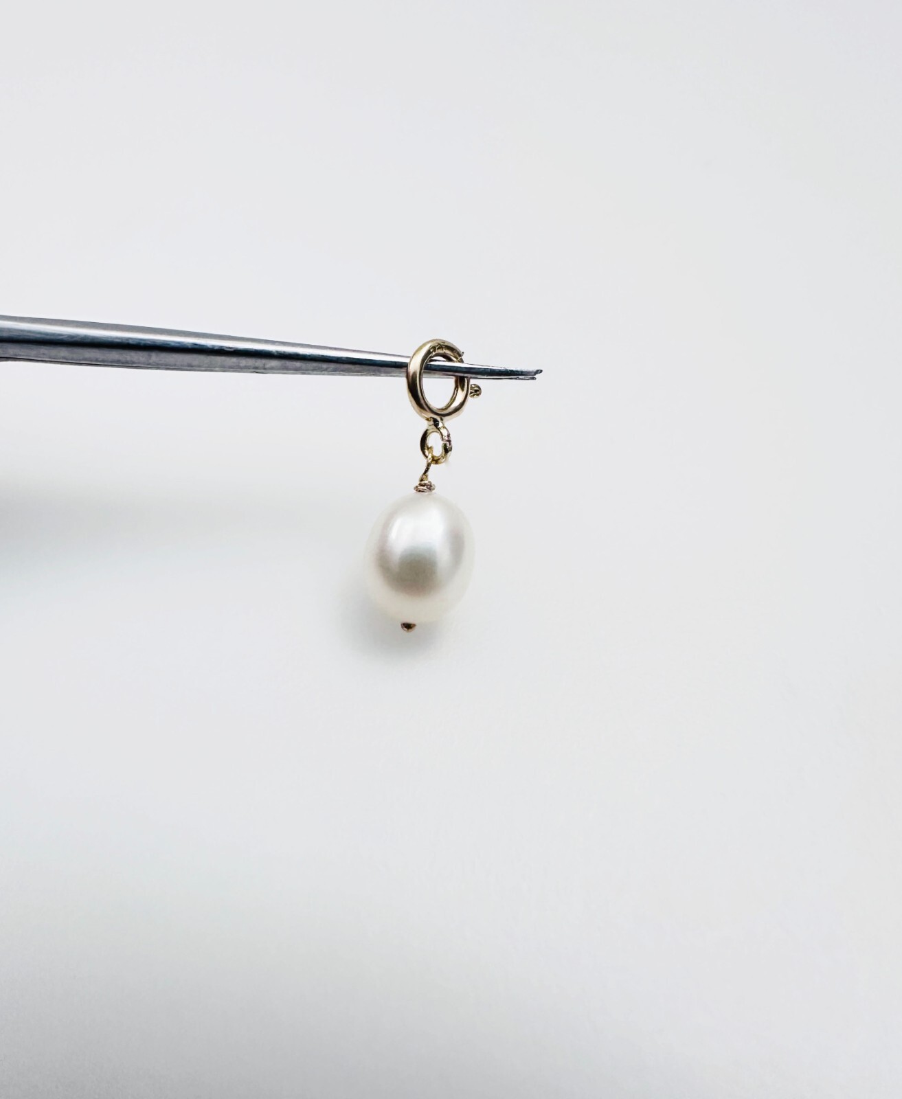 14K Solid Yellow Gold Dangle Baroque Pearl Small Charm Pendant w/Spring Clasp