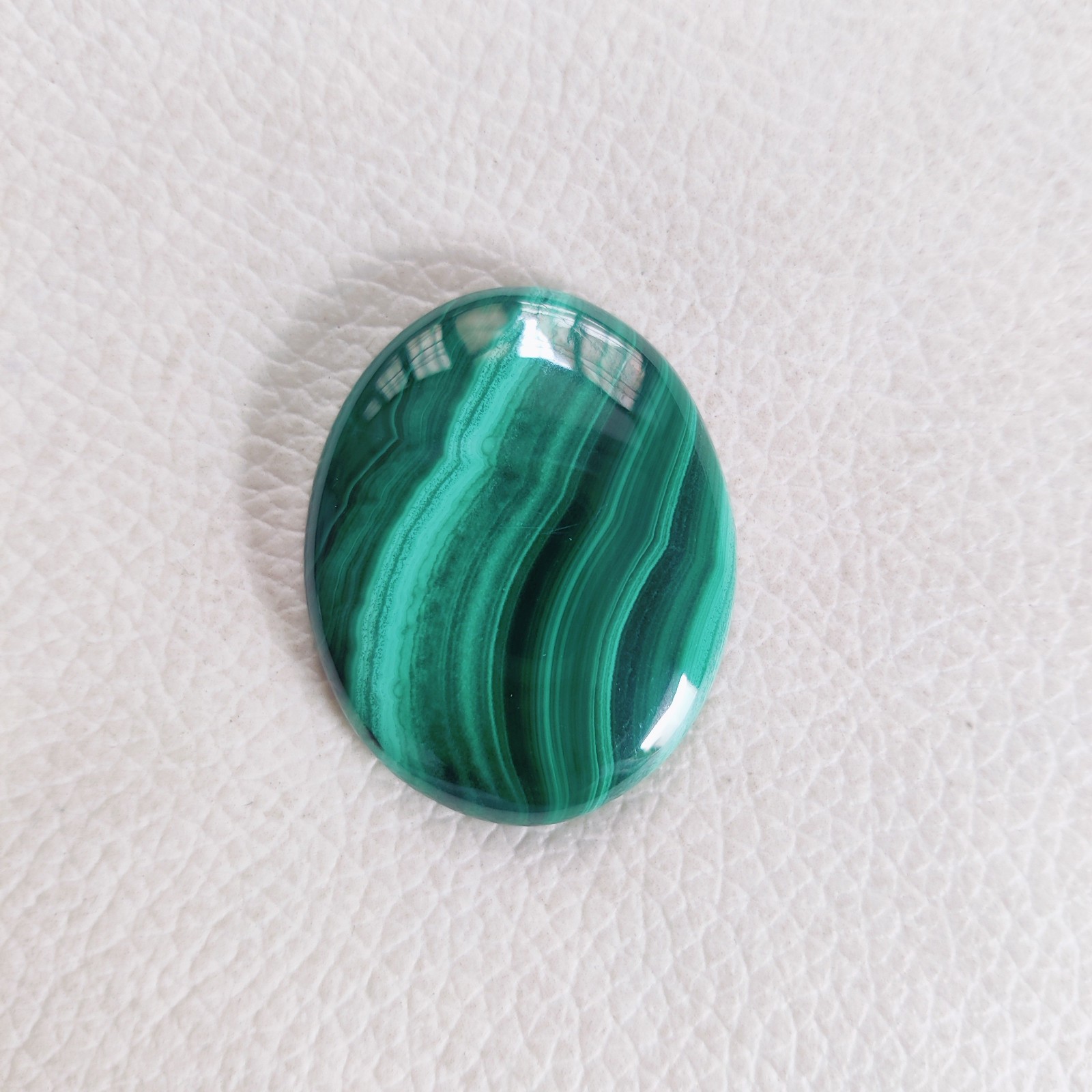 Natural Green Malachite Loose Gemstone Cabochon,Oval-58 CT,33 X 26 X 5 MM