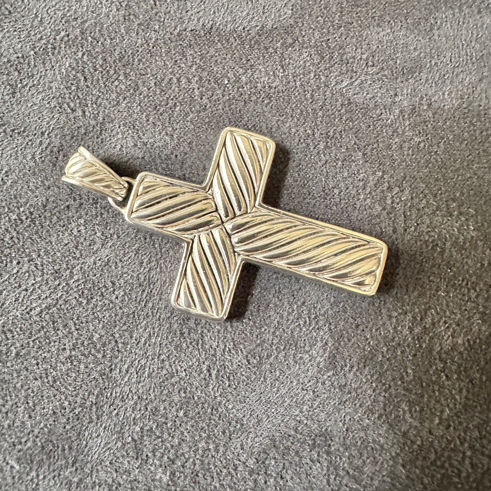 David Yurman Large Chevron Cross Pendant w/ Black Onyx – FREE SHIPPING