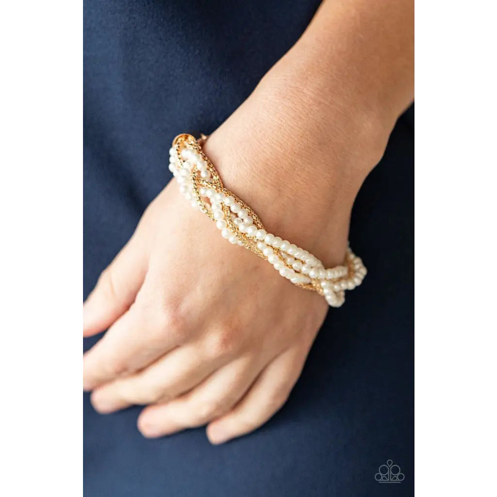 Paparazzi | Vintage Variation – Gold Bracelet
