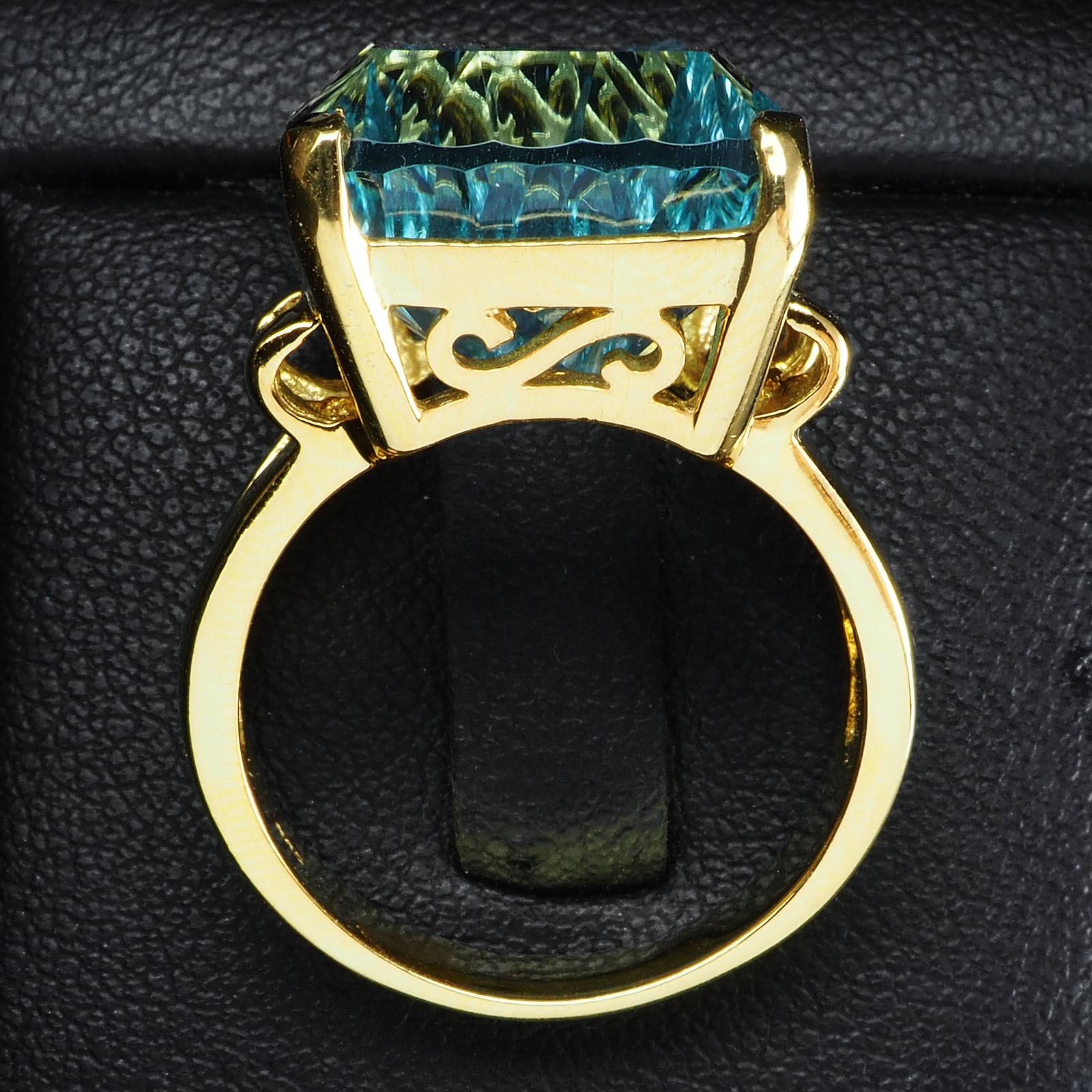 24K Gold 925 Sterling Silver Rings Pristine Sea Blue Aquamarine Concave 22.40Ct