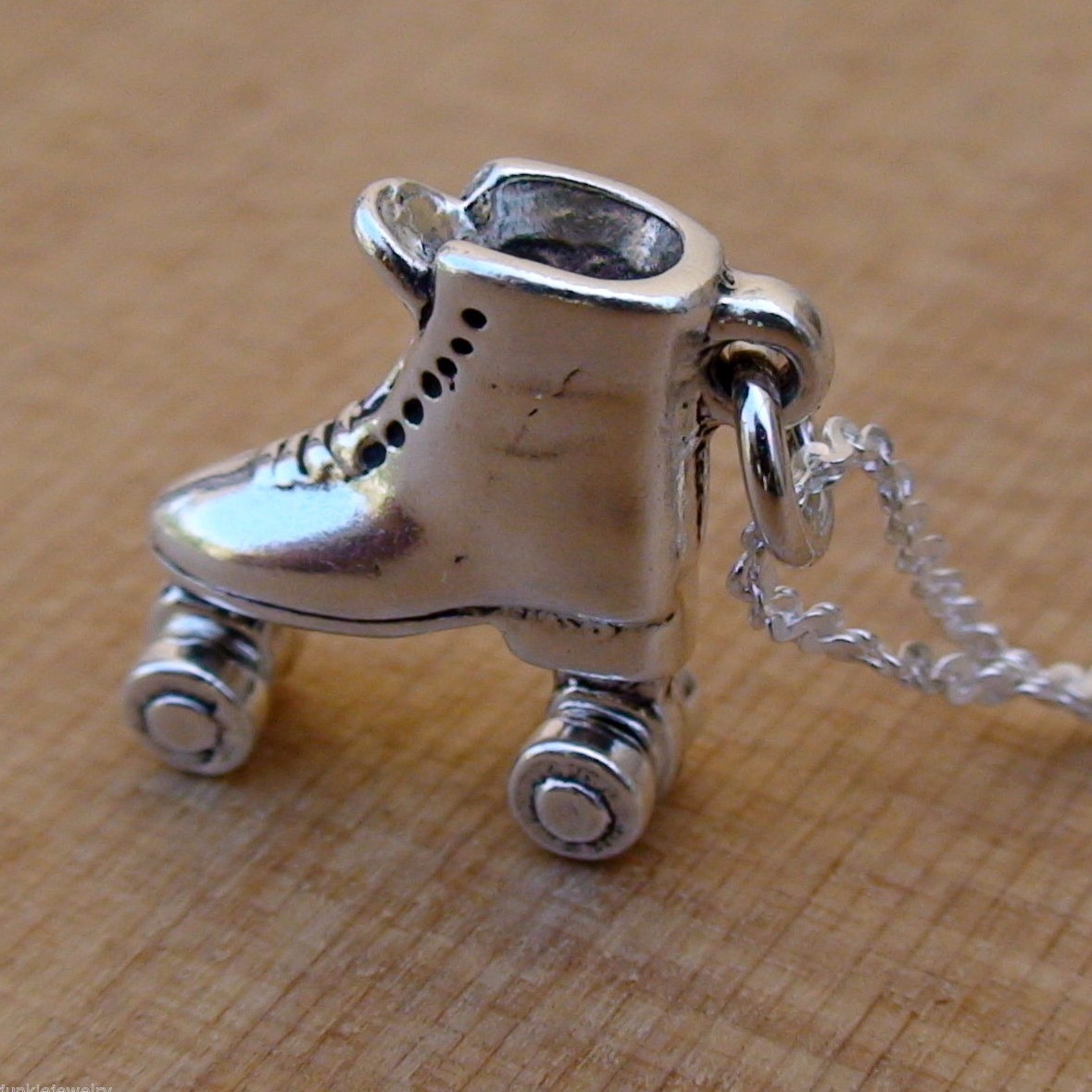 Roller Skate Charm Necklace -925 Sterling Silver – Rink Skating Skater Retro NEW