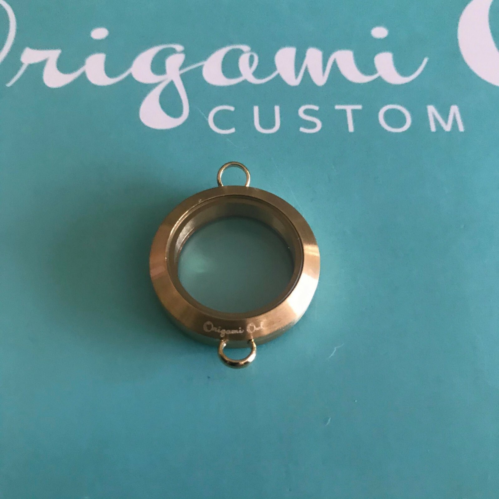 Authentic Origami Owl Medium Gold w/Crystal Twist Link Locket “New’