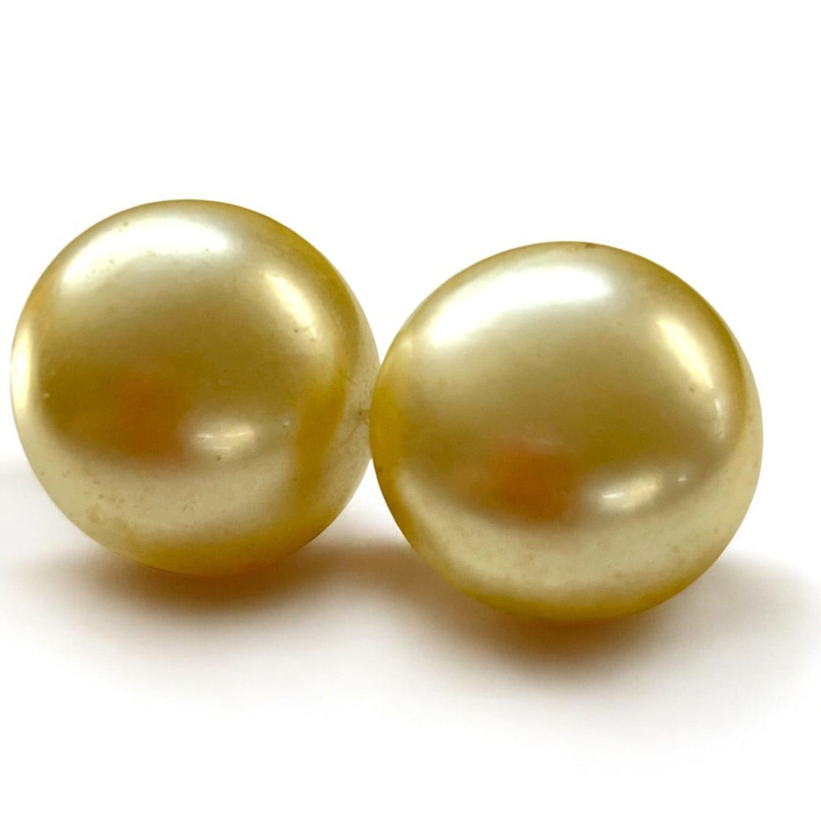 Vintage Screw Back Non-Pierced Earrings Faux Pearl Button 1 Inch Diameter
