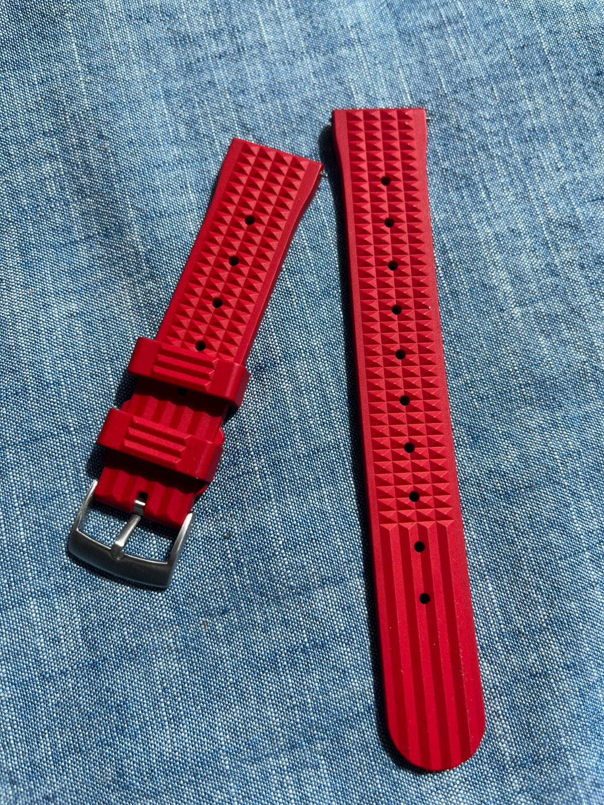 Vulcanized Rubber Waffle Watch Strap