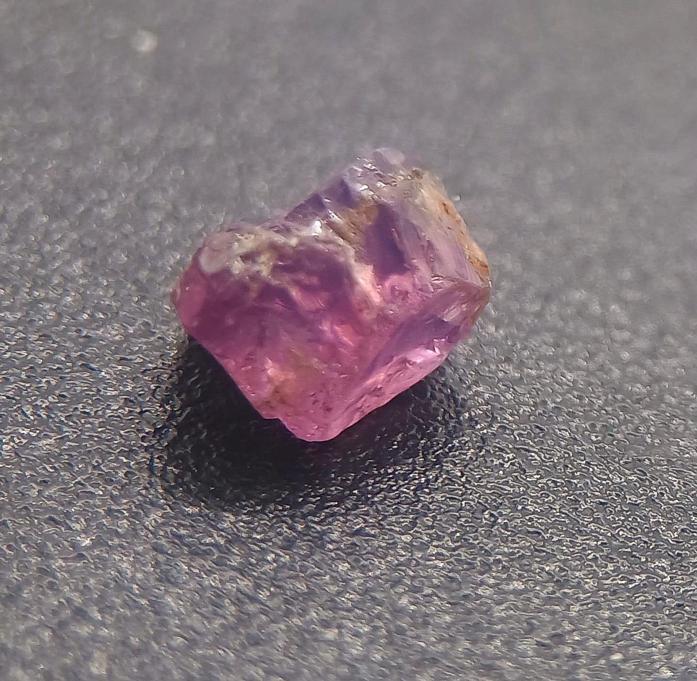 NATURAL AUSTRALIAN Spinel Fancy Vivid Lavander Purple 2.11ct Tasmanian Rough Gem