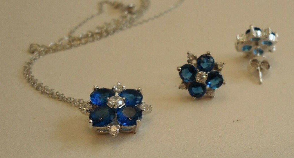 FLOWER DESIGN EARRING & NECKLACE PENDANT SET W/ LAB ACCENTS & TANZANITE/ 18”
