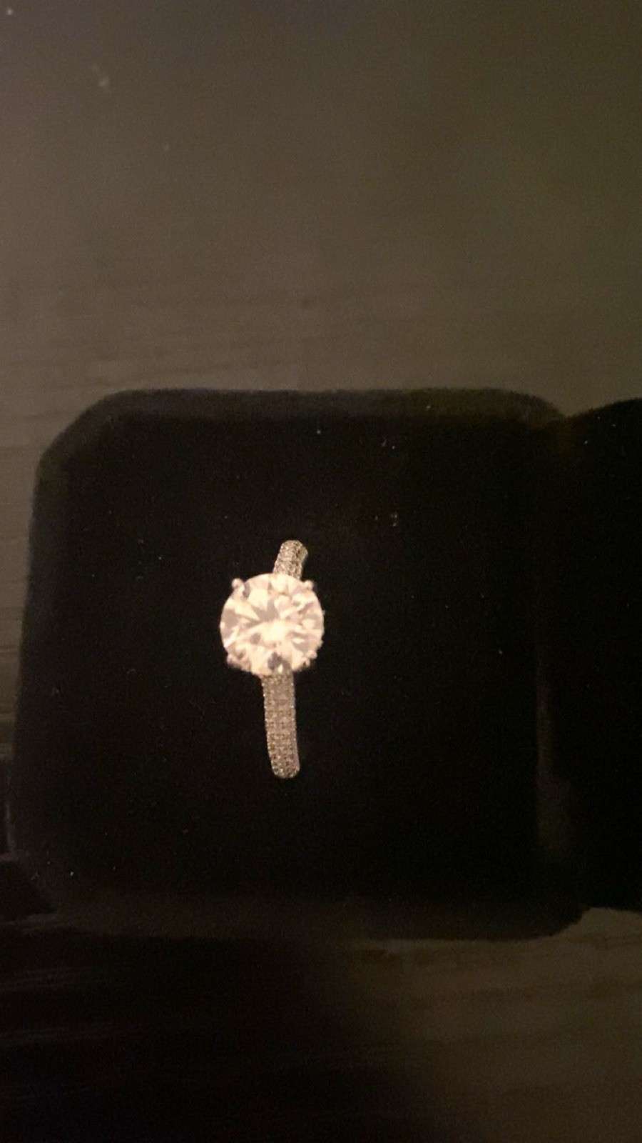 VVS1 2 CT Diamond Cut Engagement Ring
