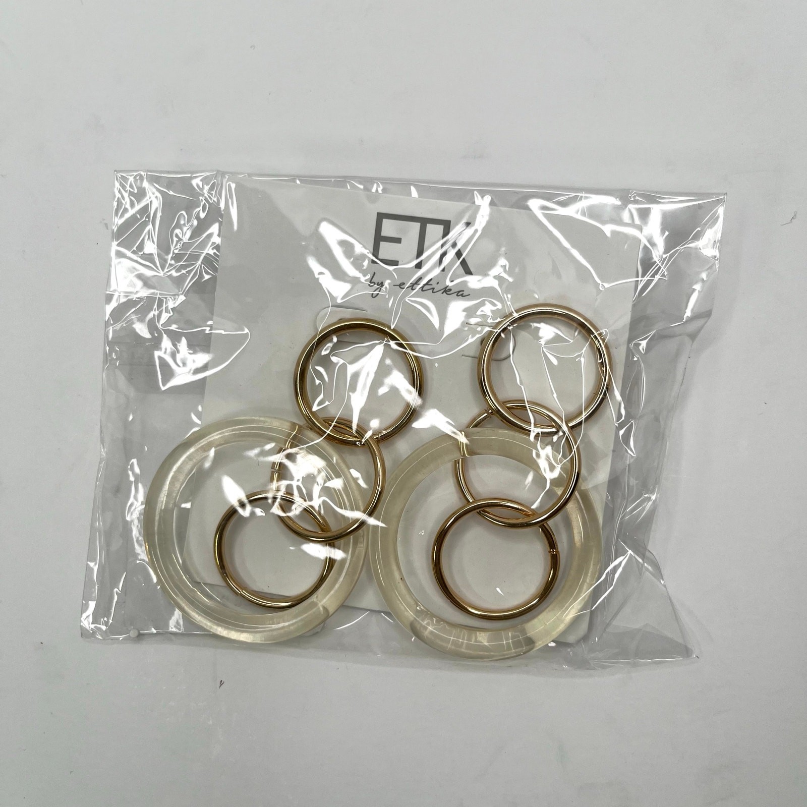 Ettika Gold Clear Acrylic Hoop Earrings GTE1021 NWT Revolve Statement Dangle