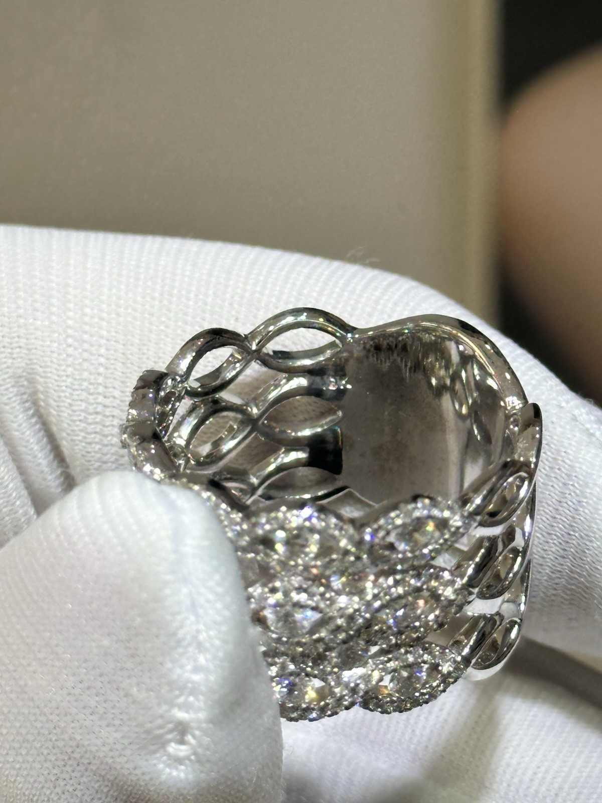 Wide Diamond Band Ring 18K White Gold Approx. 1.50 CTW