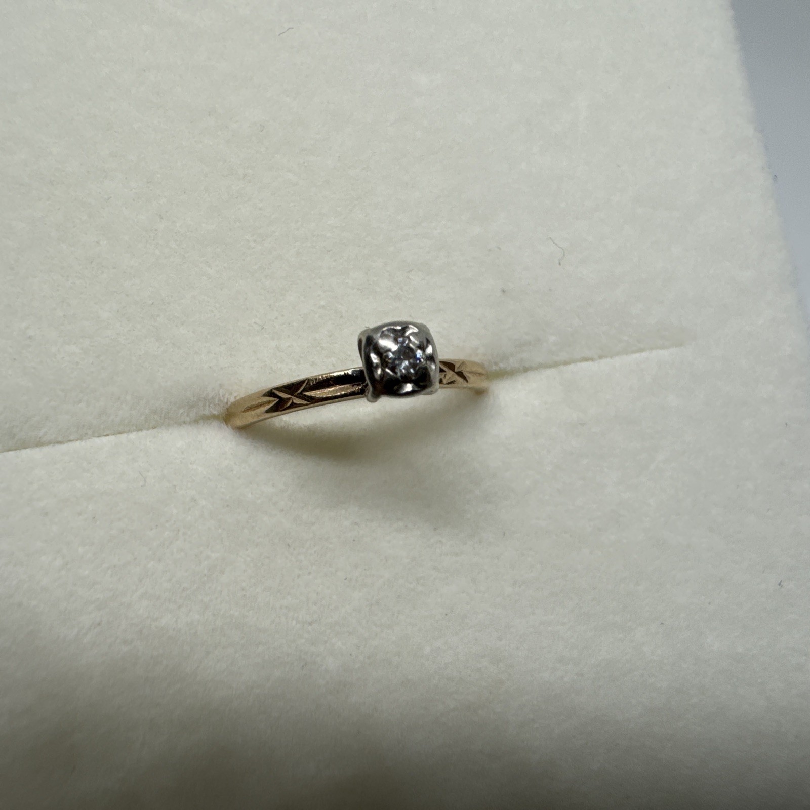 14k Yellow & White Gold Small Diamond Solitaire Ring Size 3.75 Vintage High Set