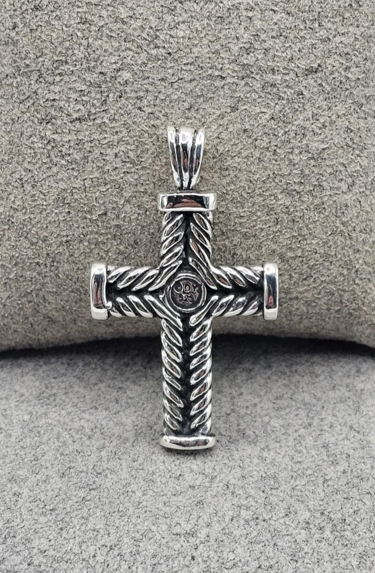 Men’s David Yurman Chevron Cross Pendant