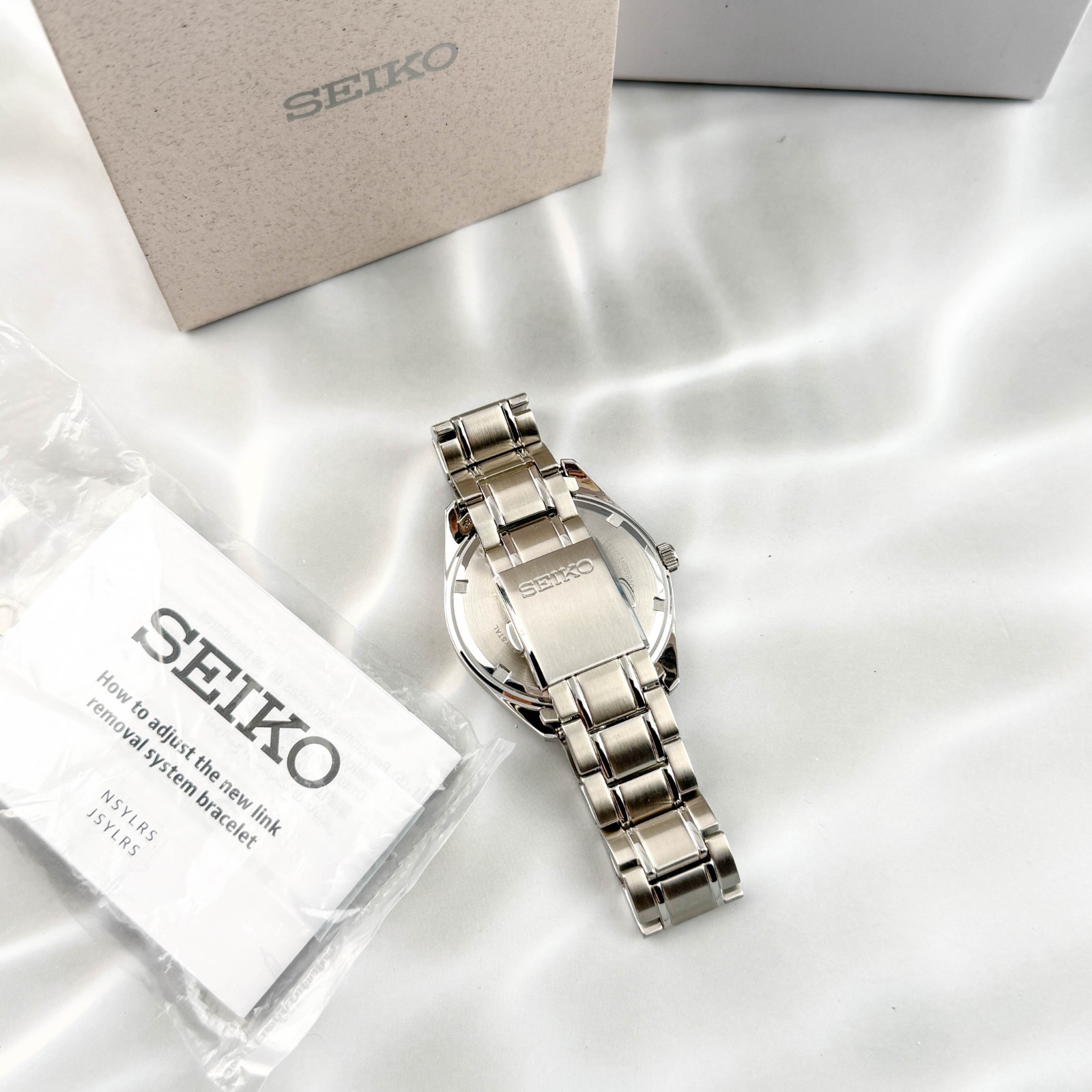 Seiko Essentials SUR525 Men’s Blue Dial Stainless Steel Strap Quartz Watch 40mm