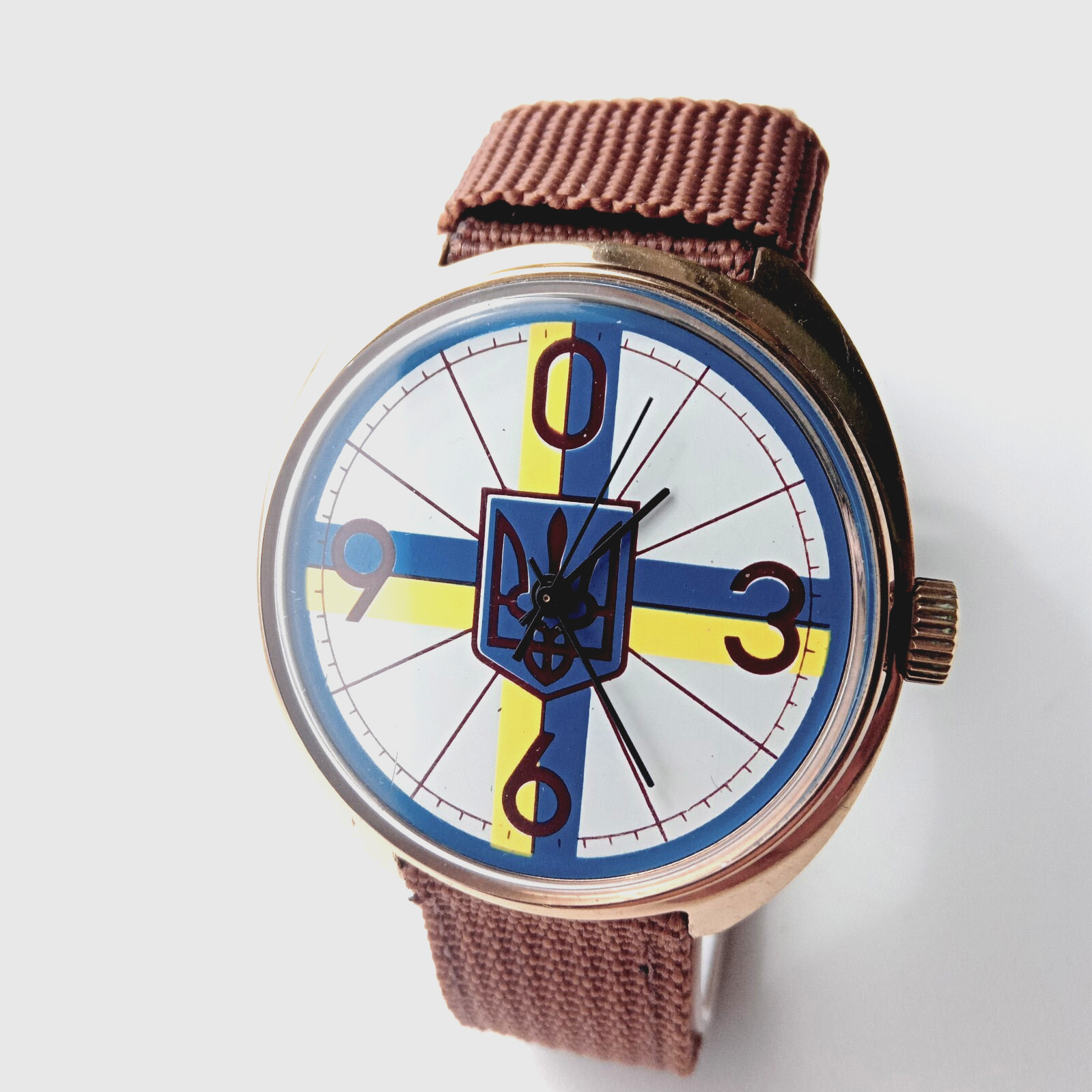 Vintage Soviet men’s mechanical watch “Raketa Big Zero.” 19 jewels. Running.
