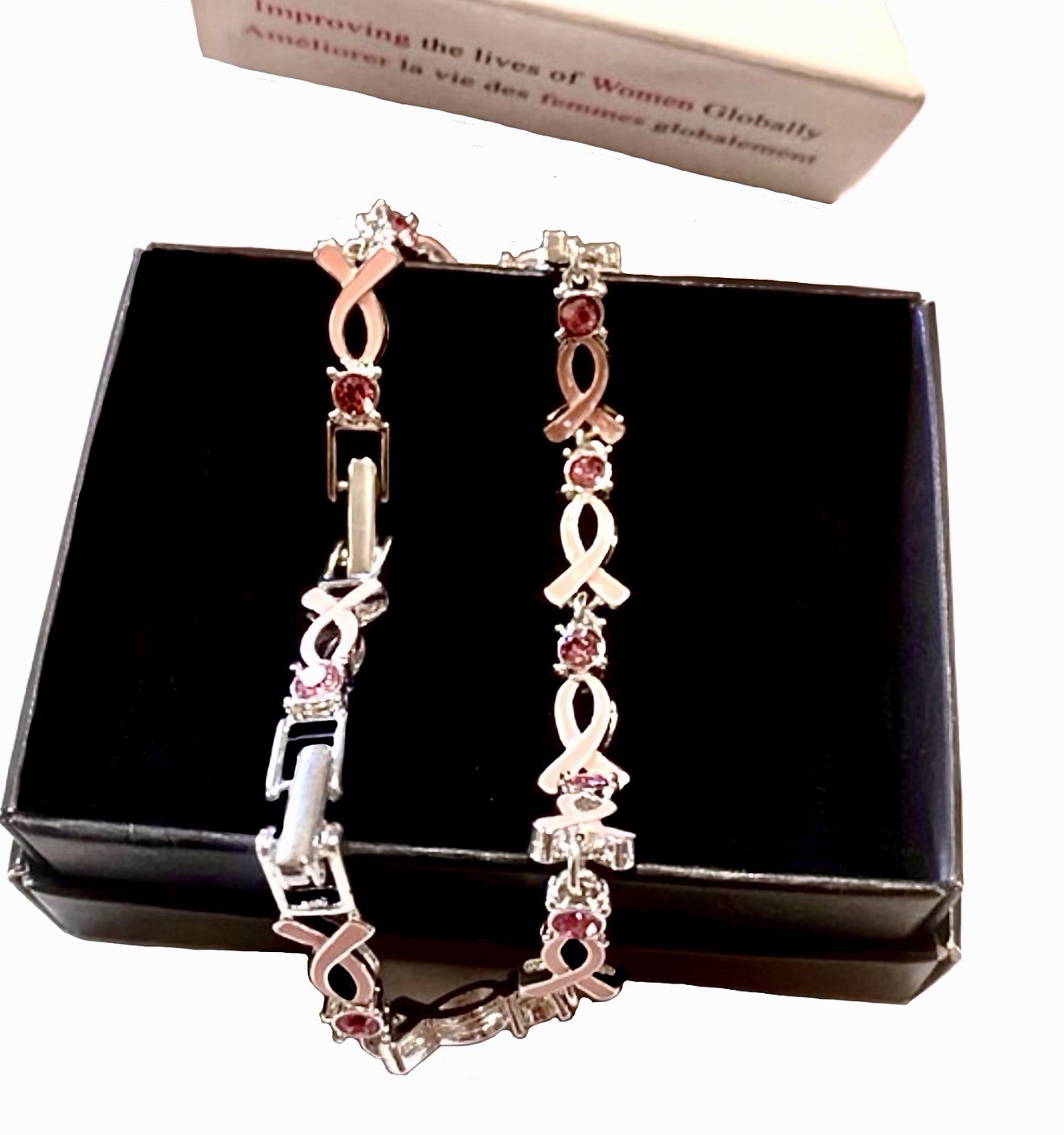 Avon BREAST CANCER CRUSADE Awareness Pink Ribbon TENNIS BRACELET 2010 NOS in Box