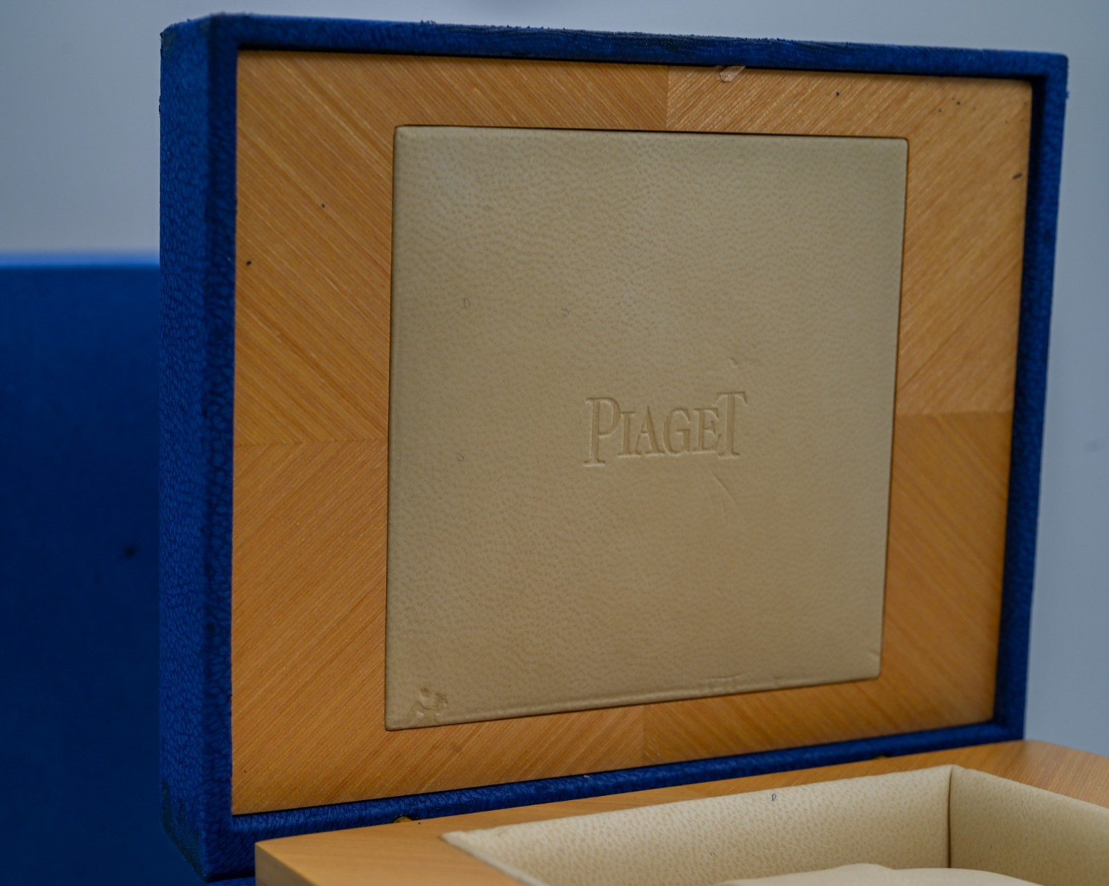 Authentic – Piaget Blue Dancer Box
