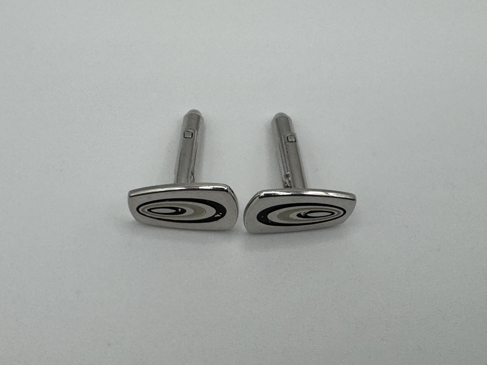 MENS CUFFLINKS SILVER TONE BLACK WHITE ENAMEL OVAL MOD BULLET BACK DRESS FORMAL
