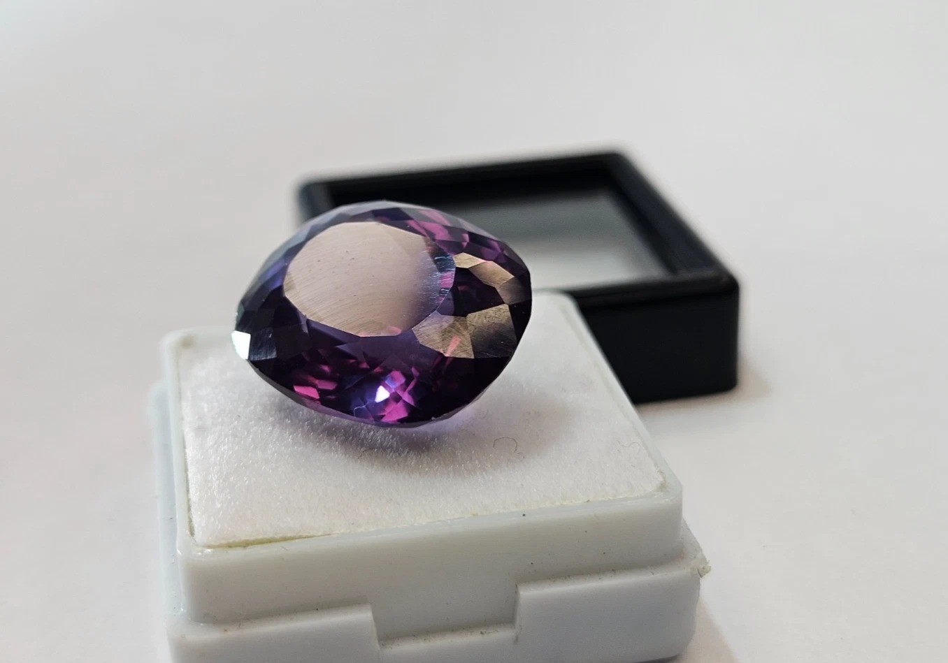 Sparkling Alexandrite Cushion Cut 21-23 Ct For Jewelry Making EGL Loose Gemstone
