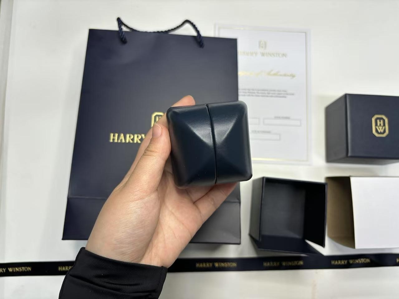Harry Winston Genuine Ring case Jewelry Navy Leather empty case Gift Box