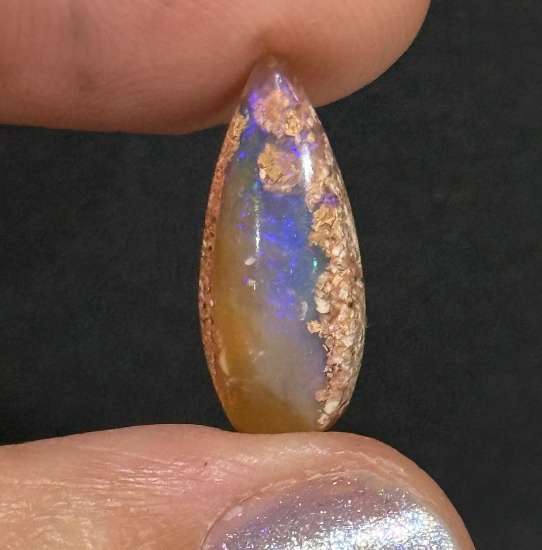3.5ct 18.5×7.7×4.2mm Purple Crystal Pipe Australian Boulder Opal Cabochon Gem