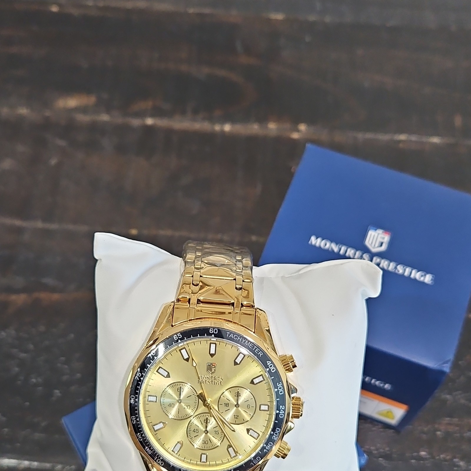 Montres Prestige Men’s Quartz Chronograph Tachymeter Gold Bracelet 44mm 30m