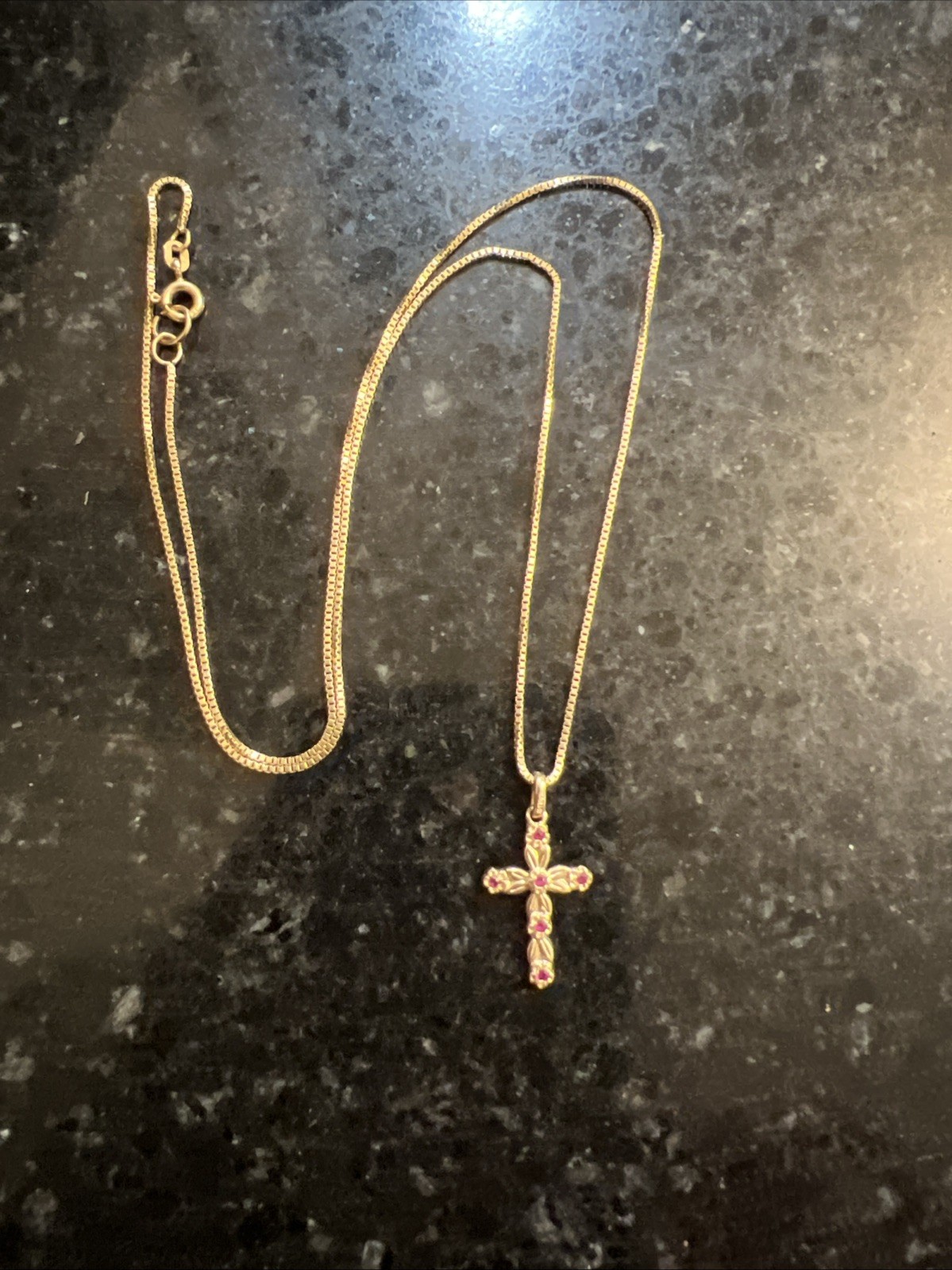 14K Gold & Ruby Cross Pendant Necklace Gold 18” Chain Exc cond