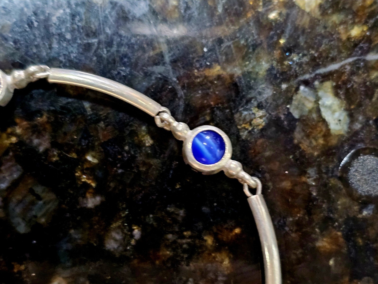 925 Sterling Blue Cat’s Eye Link Bracelet 7.7 Gram