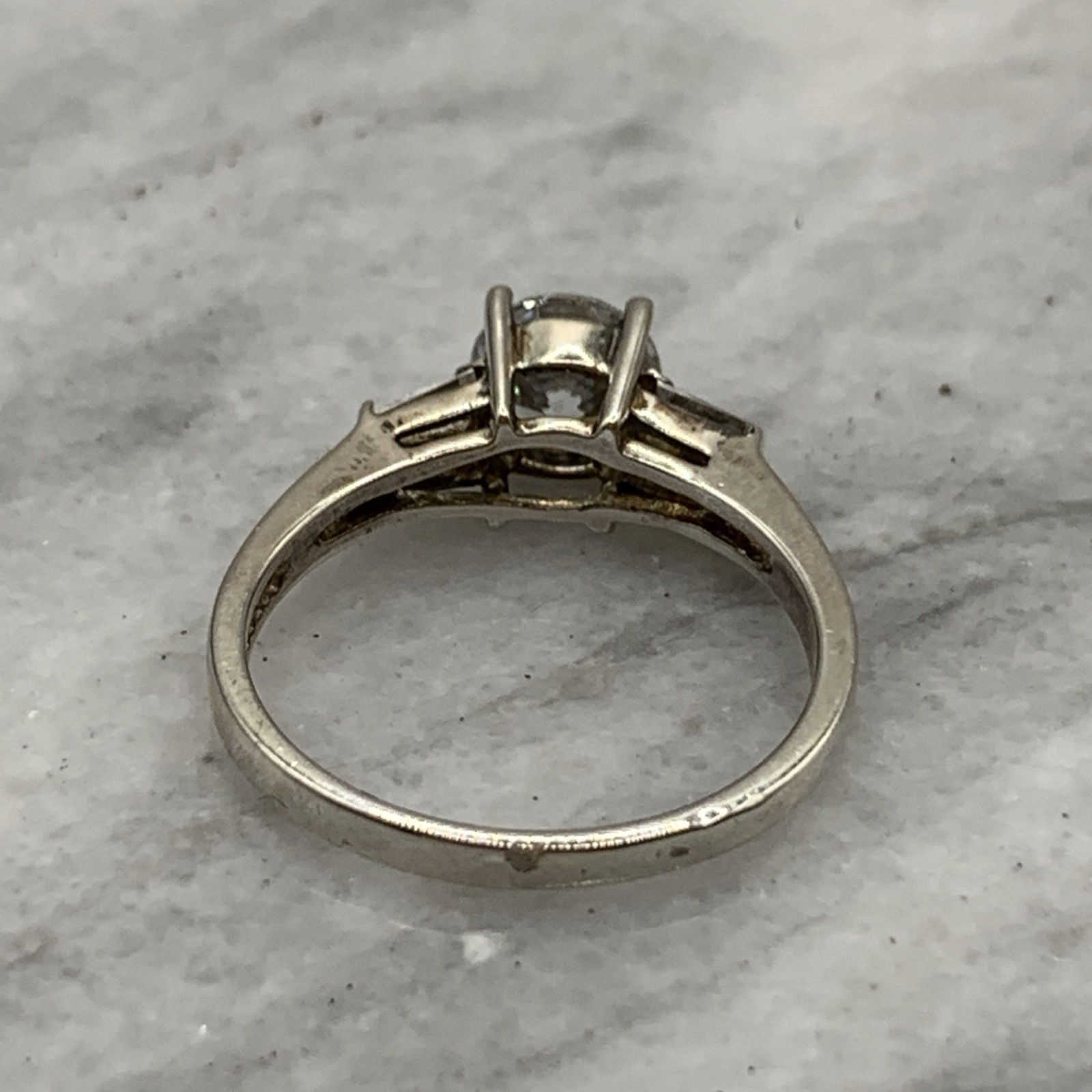 Art Deco Style Ring 925 Sterling Silver CZ Round Cut Baguette Shoulder – Size R