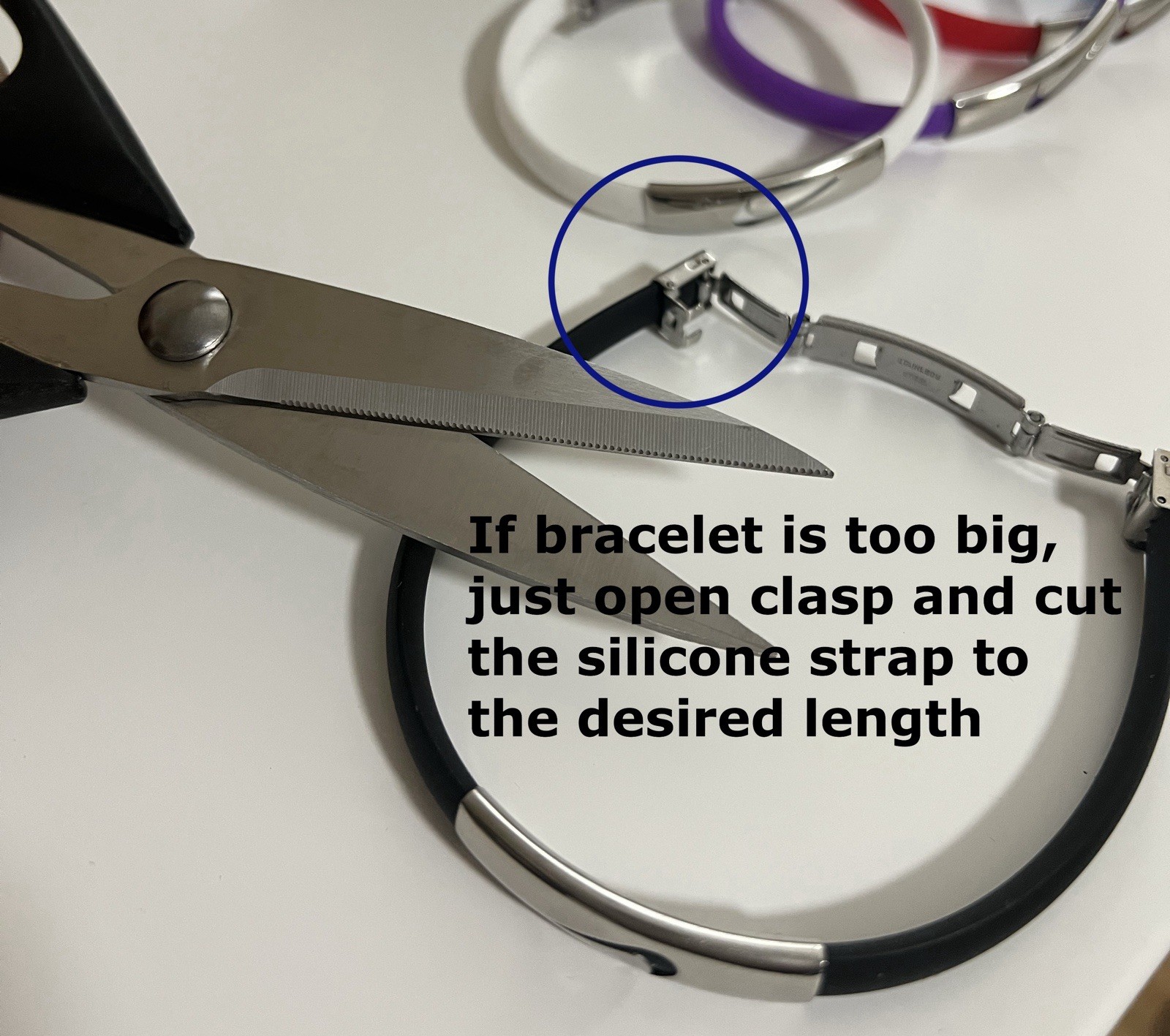 One Nike Silicone Adjustable Bracelet with Metal Tin Case