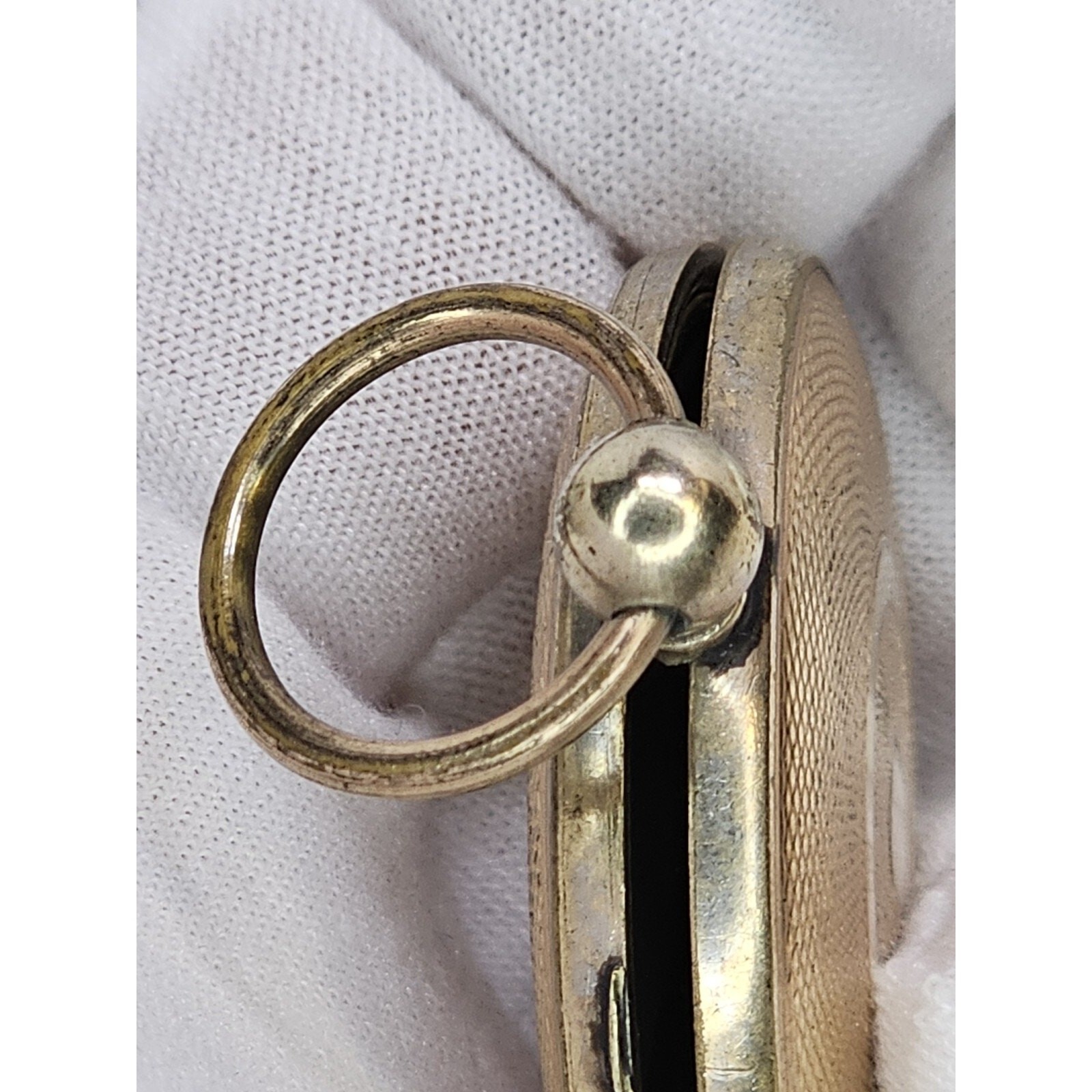 Antique Mid 1800s – American Locket (Male & Female Pictures – Treasure