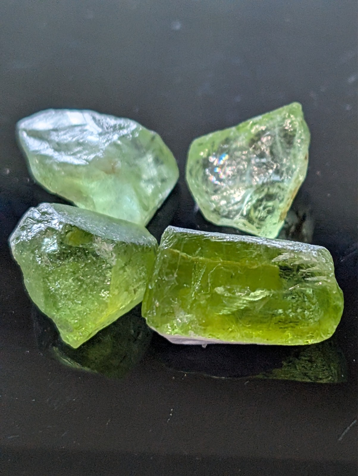 USA Seller 25.24 VVS peridot facet rough gemstone